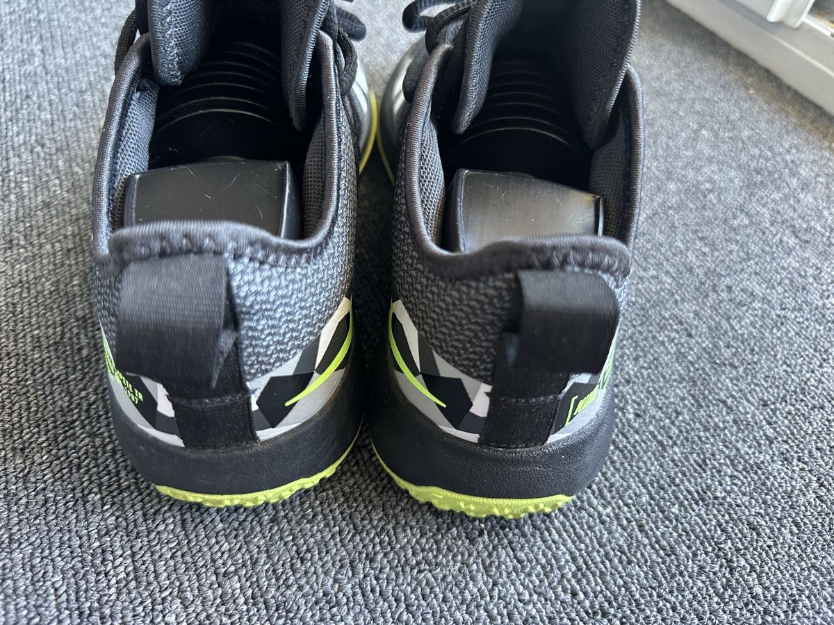 Nike Scarpe da uomo: Nike Varsity unisexe taille 39 noir – Usato da Bulle venduto da LeMoleson 2