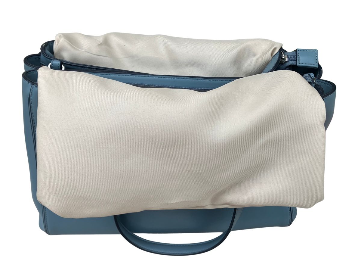Borse da donna: Hellblaue Kunstleder Handtasche - Aus meiner Dean-Box – Usato da Schleinikon venduto da Blake_7k9t 5
