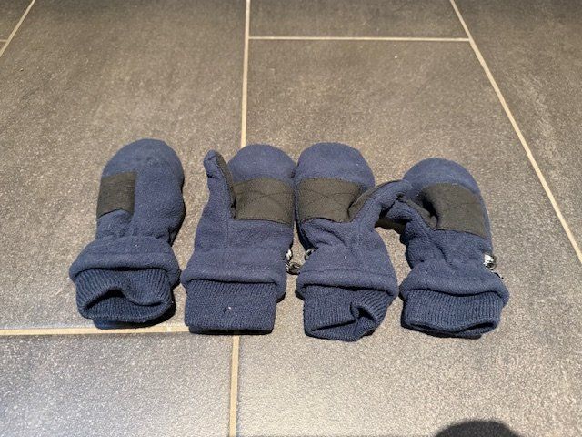 Kinderhandschuhe: 2 Paare Bob der Baumann Fleece Handschuhe – Gebraucht aus Hägendorf von oezi74 1