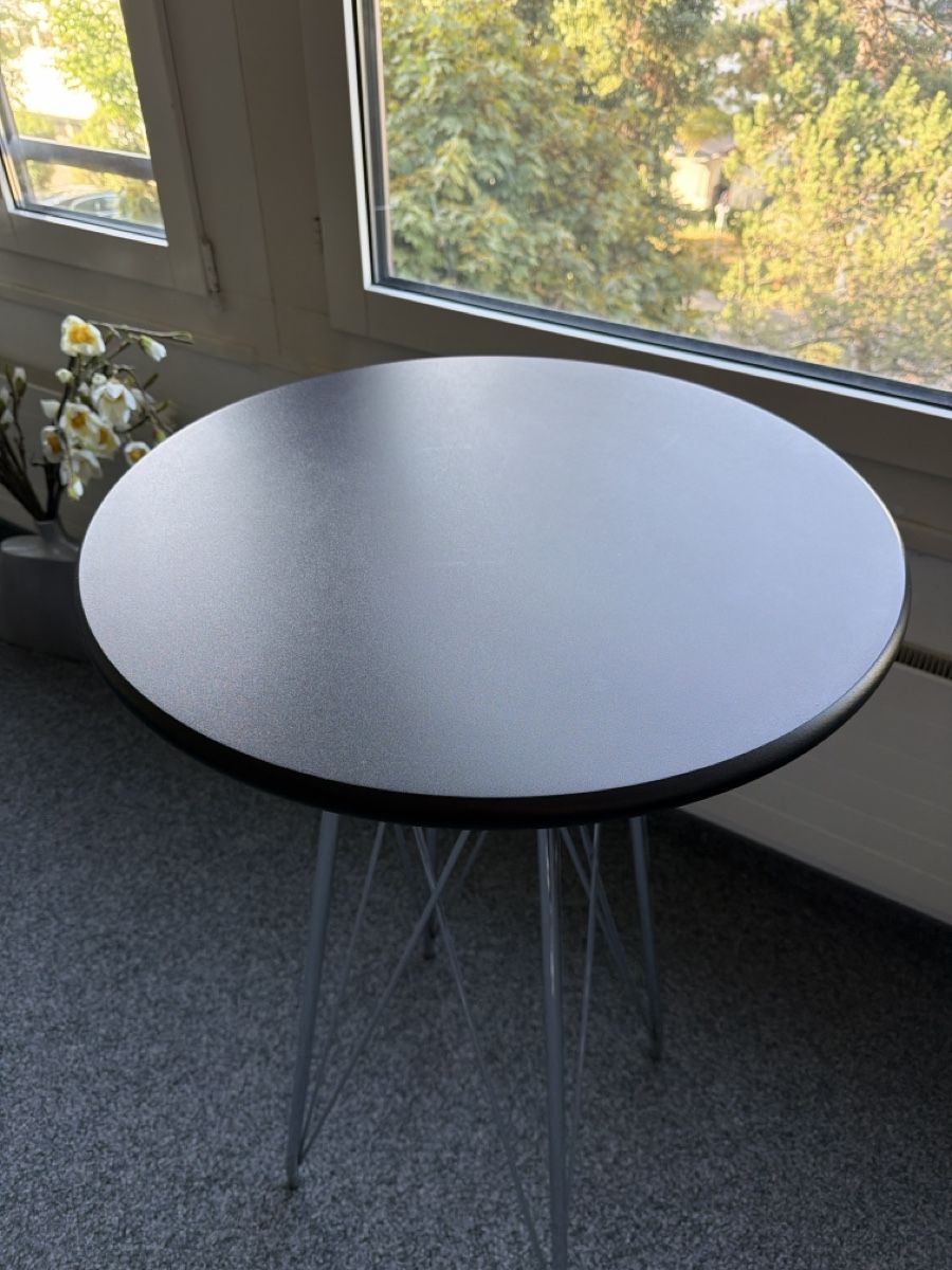 Tische: Vitra Eames Stehtisch (Segmented High Table) guter Zustand – Neu (gemäss Beschreibung) aus Nänikon von MircoPellegrino 1