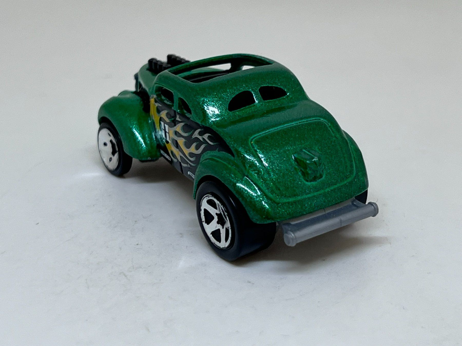 Hot Wheels Modellini d'auto: Hot Wheels Pass 'N Gasser #104 – Usato da Wildegg venduto da LaaBoutique 2