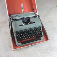 Olympia Schreibmaschine SM3 1953