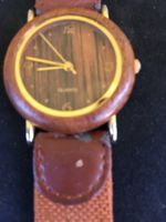 Armbanduhr Holzoptik mit Lederarmband