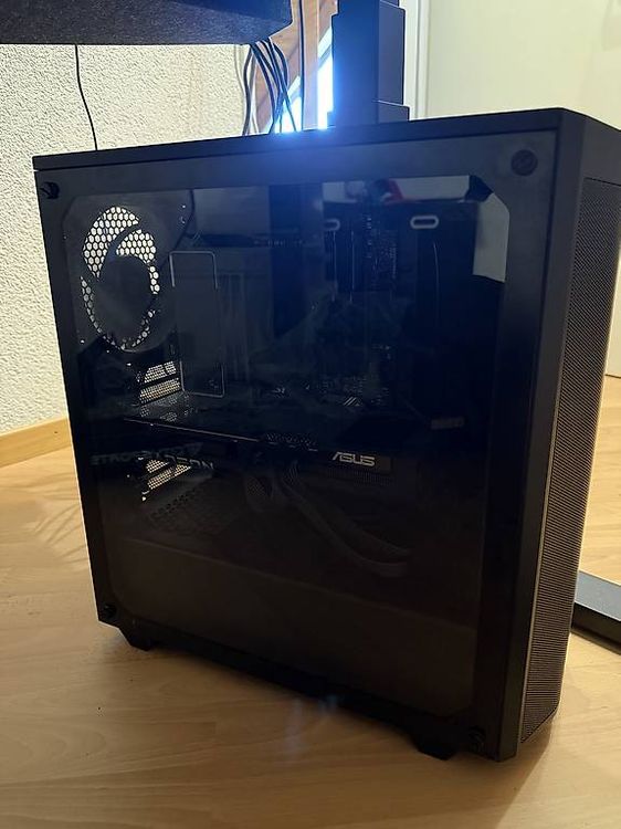 Gaming PC Ryzen 7 7800X3D + 32GB + 2TB + RX 9070 XT 16GB (Gebraucht) in ...