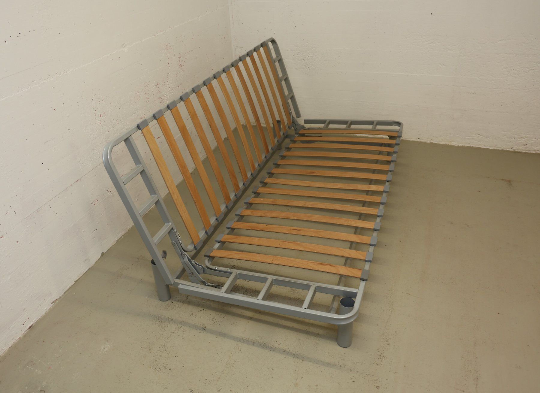 Sofas: Bettsofa aus Metall – Gebraucht aus Adliswil von pab23 1