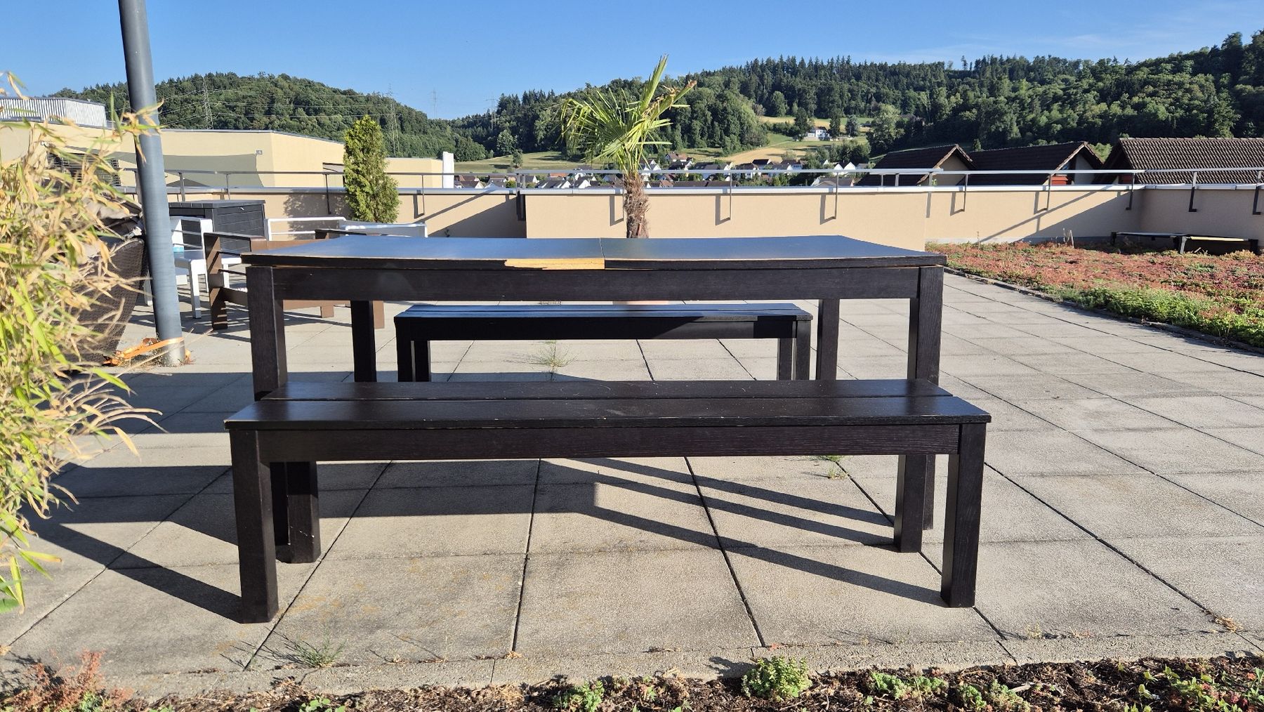Set di tavolo e panche: Gartentisch mit 2 Bänken aus Holz – Usato da Mägenwil venduto da thomii99 2