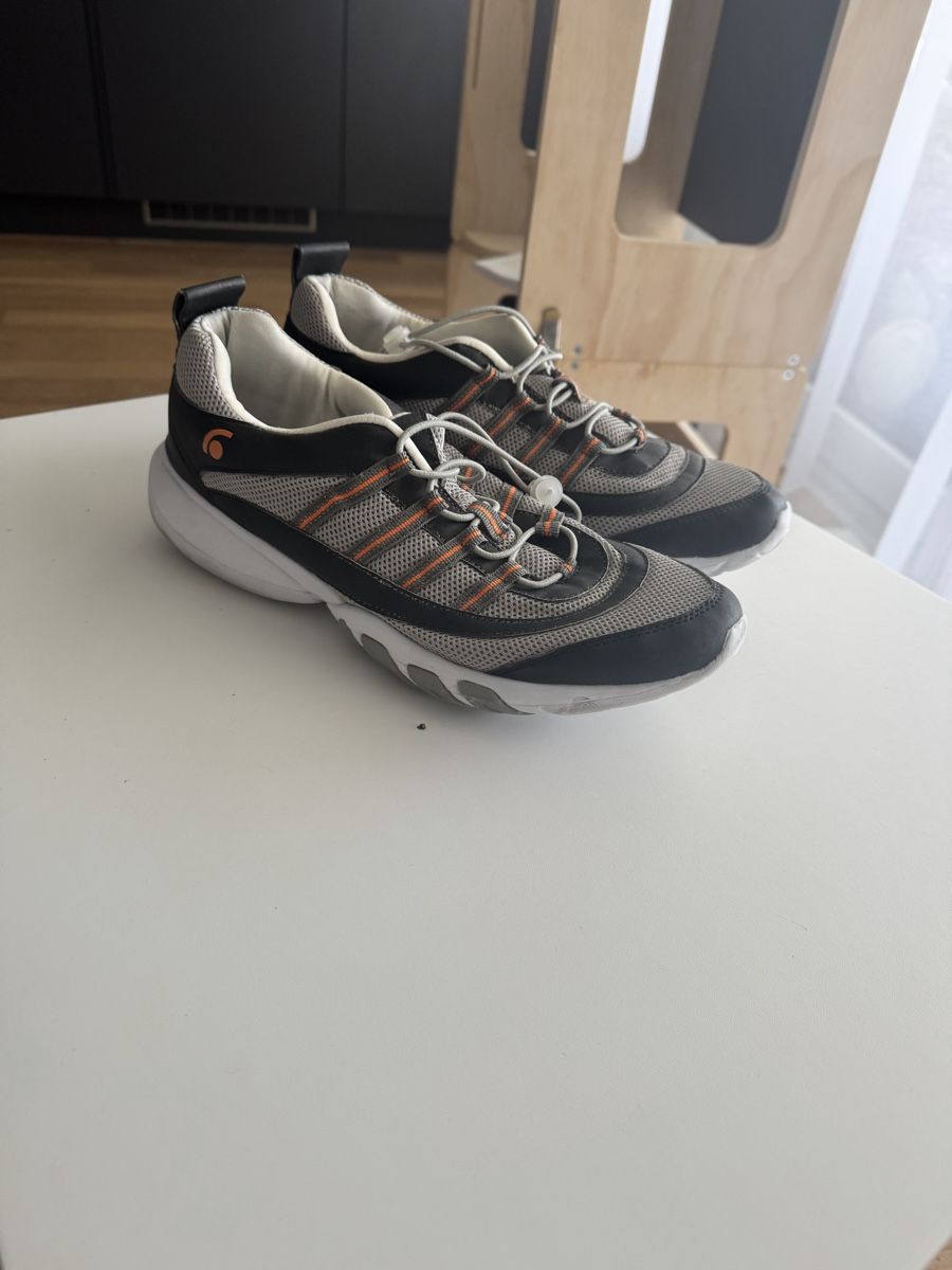 Scarpe da uomo: Laufschuhe – Nuovo (secondo la descrizione) da Wohlen AG venduto da Ar_gu