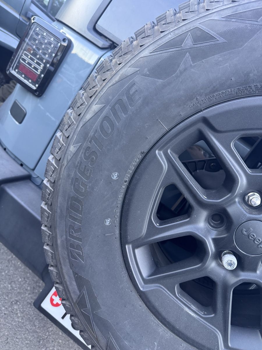 Pneumatici & Ruote complete: Jeep Wrangler Ersatzrad – Usato da Wuppenau venduto da 2teChance 2