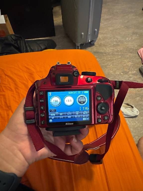 Nikon Fotocamera: Nikon D3300 – Usato da Basel venduto da nev_h8xp 1