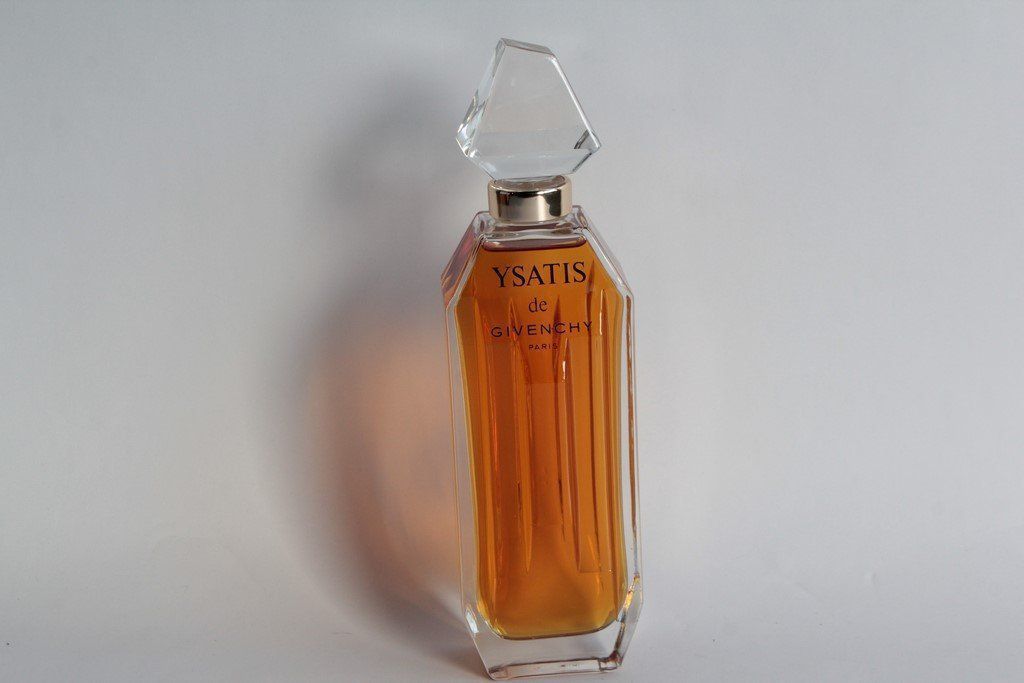 Givenchy Parfum & Eau de Toilette: GIVENCHY Eau de toilette Ysatis 200 ml vintage – Gebraucht aus Vandoeuvres von Dom-Tom