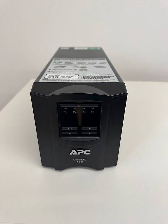 Apc Alimentazione elettrica: APC Smart-UPS 750 – Usato da St. Gallen venduto da egzon_navit