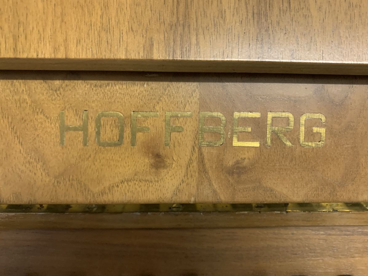 Strumenti musicali: Hoffberg Klavier Holz hell mit Gebrauchsspuren – Usato da Niederhasli venduto da Daumeier 1