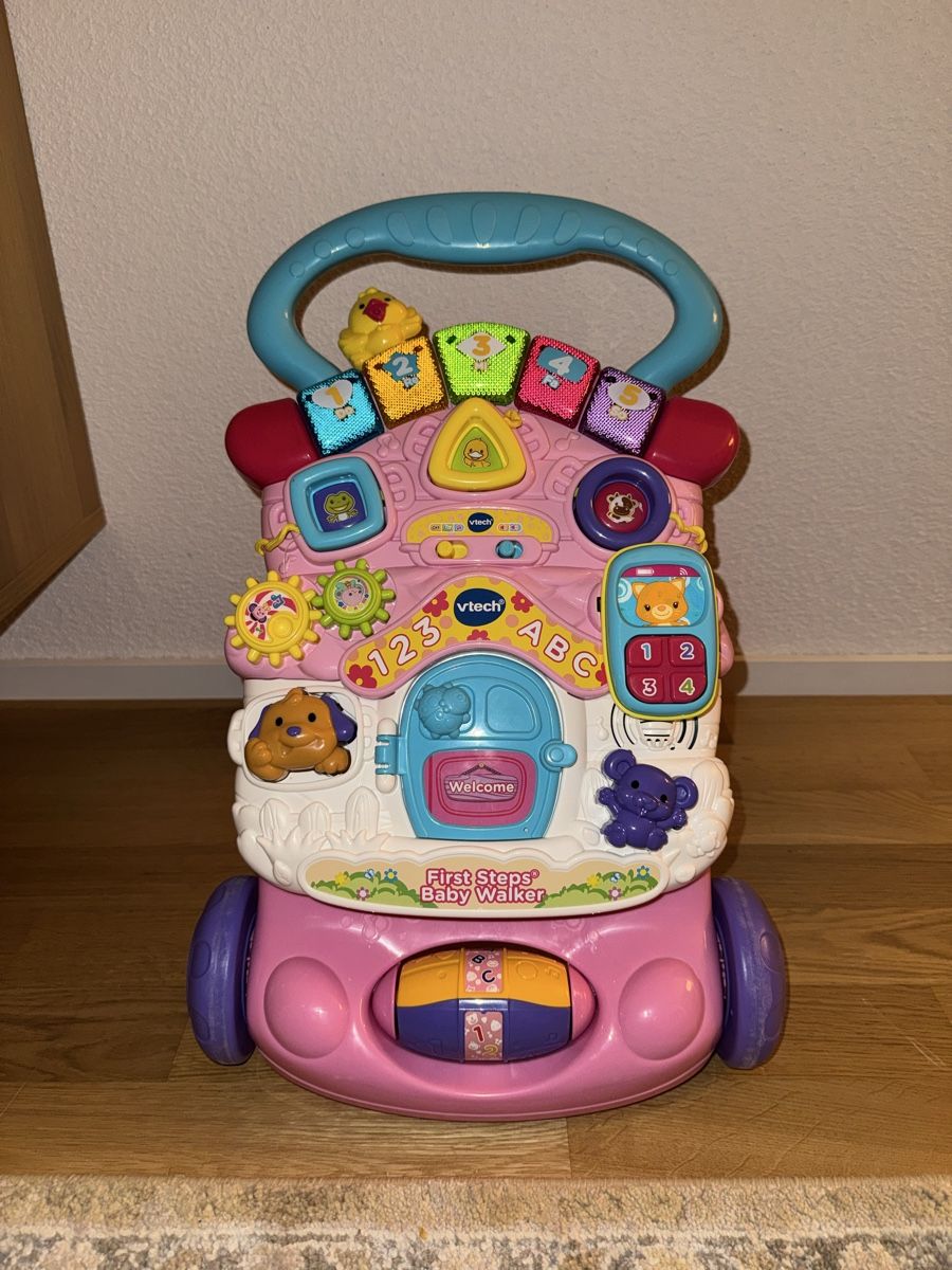 Fahrzeuge für Kinder: Vtech First Steps Baby Walker Pink - Good Condition – Gebraucht aus Zürich von ala_drq8