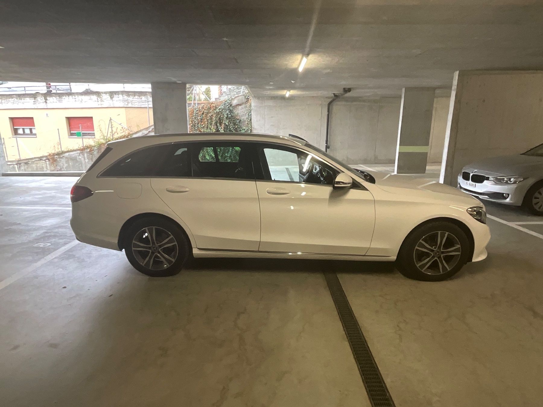 Mercedes C220D 4 MATIC (D'occasion) à Savièse pour CHF 14000 – retrait ...
