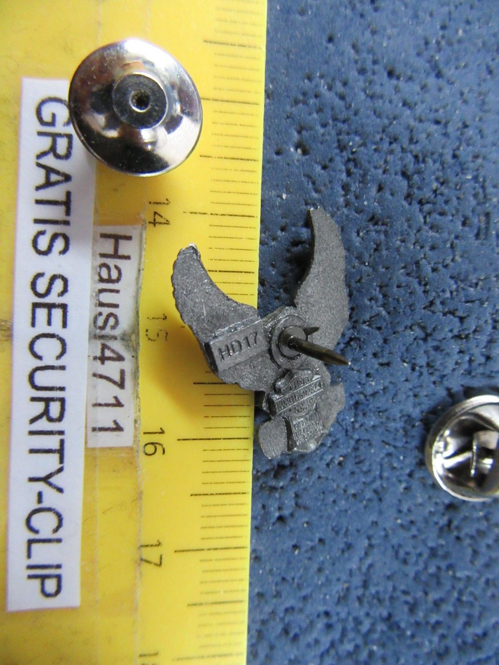 Harley-Davidson Placchette & Badge: HD PIN HARLEY-DAVIDSON EAGLE 3D-OPTIC GEPRÄGT LACKIERT – Usato da Ettingen venduto da Hausi4711 2