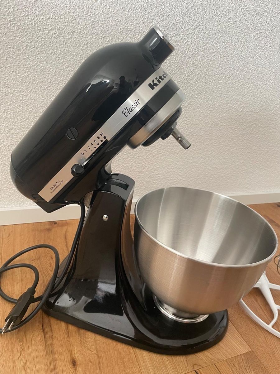 Kitchenaid Elettrodomestici da cucina: Küchenmaschine KitchenAid Classic - schwarz – Usato da Holziken venduto da Kaiserchiefli 1