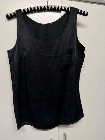 Top aus 100% Seide schwarz Gr. S Zustand gut Soie