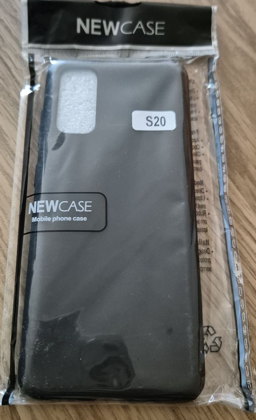 Samsung Cover & Protezioni schermo: Neue Samsung S20 Hülle Schwarz – Nuovo e nell'imballaggio originale da Langenthal venduto da Polarisstern