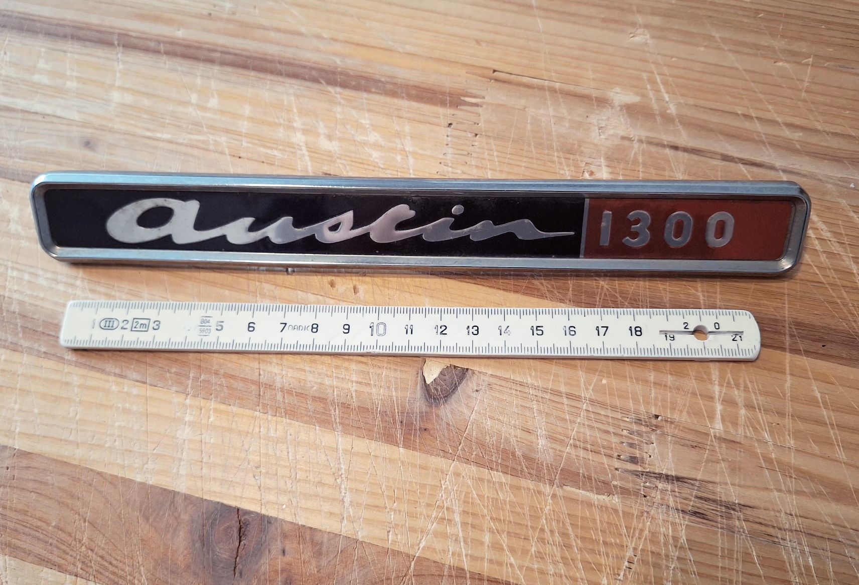 Austin Tutti pezzi di ricambio auto: Austin 1300 Emblem – Usato da Triesen venduto da BLACKSHEEP75 2