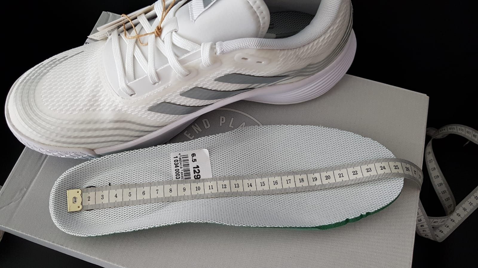 Adidas Scarpe da uomo: Hallenschuh Adidas Novaflight Primegreen Gr.40 – Nuovo e nell'imballaggio originale da Zürich venduto da ata_c8nh 6