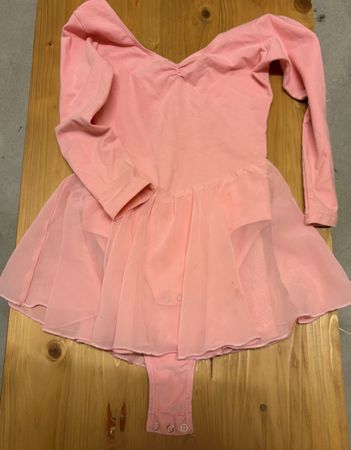 Ballett Trikot rosa mit Rock langarm Grösse 13 gebraucht
