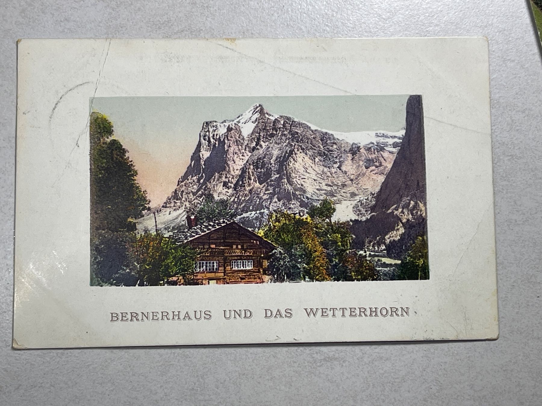 Cartoline postali: Alte Ansichtskarte "Bernerhaus und das Wetterhorn" – Usato da Strengelbach venduto da Aschatan5