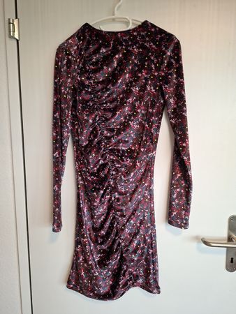 Geblümtes Samtkleid mit Raffung – Minikleid | Langarm 
