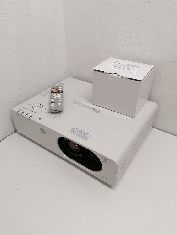 Panasonic PTFW430 3500 Ansilumen /HDMI Kaufen auf Ricardo