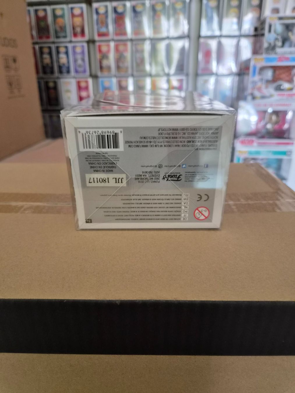 Funko Statuette: Funko Pop Jurassic Park Dilophosaurus #550 CHASE – Nuovo e nell'imballaggio originale da Sisseln AG venduto da schenk-figuren 5