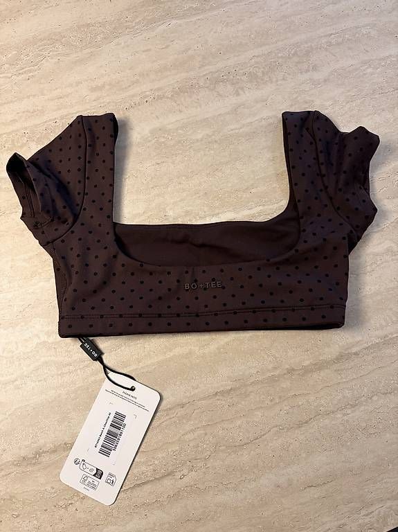 Tops: Polka Dot Top – Neuf avec emballage d'origine à Oftringen par Ninavfen 1
