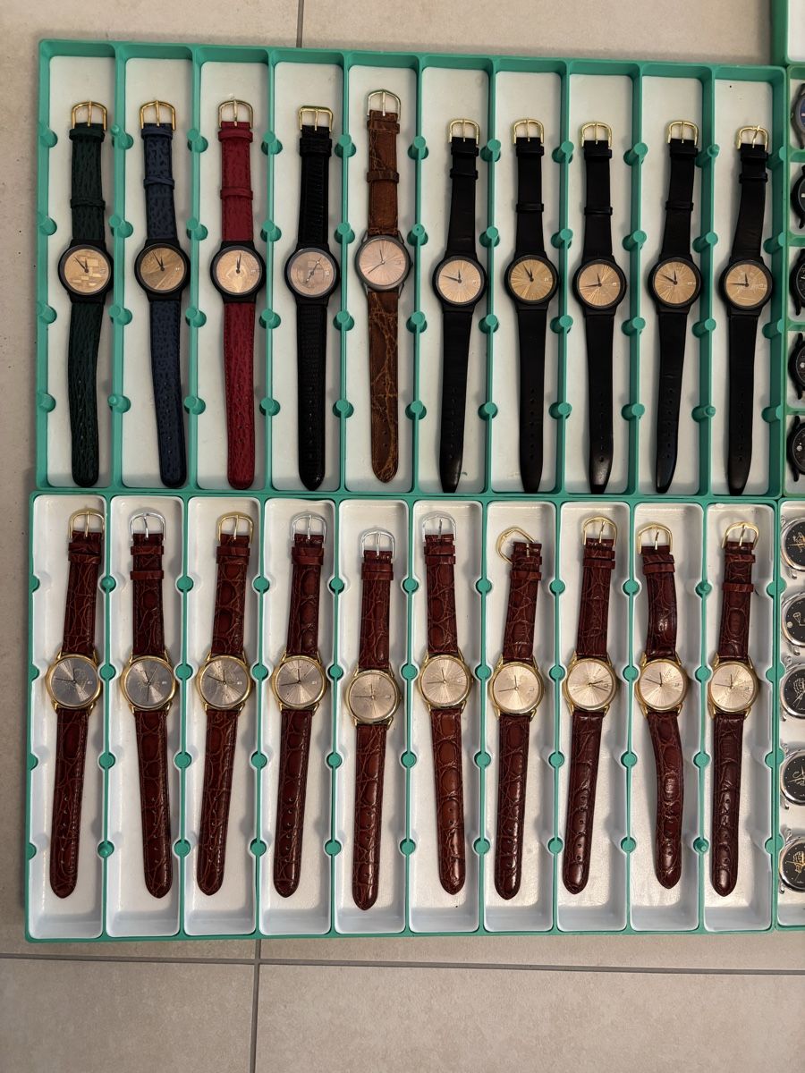 Montres: 161 Uhren Lot – Neuf (Voir description) à Rüti b. Büren par CenicAG 1