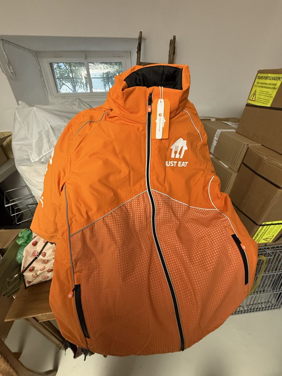 Giacche: NEW Winterjacke JustEat XL – Nuovo e nell'imballaggio originale da Ebikon venduto da Rechsteiner90 1