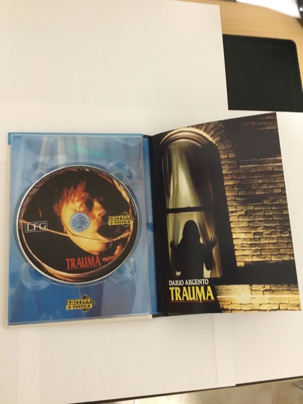 Tutti i DVDs: Trauma Blu Ray Mediabook 2 Disc – Nuovo (secondo la descrizione) da Blauen venduto da sternchen66 2