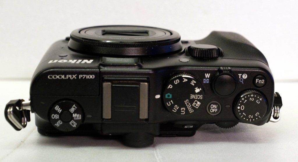 Nikon Fotocamera: Nikon Coolpix P7100 Kompakt Digitalkamera – Usato da Dottikon venduto da Floppidogg77 3