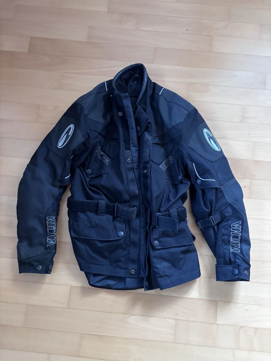 IXS Kleiderpakete: Motorradkleider set – Gebraucht aus Beromünster von aileen321