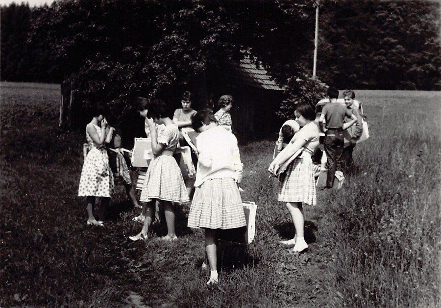Cartoline postali: Hönggerwald 1963, Privatbild einer Schulklasse 1963 – Usato da Frauenfeld venduto da POML