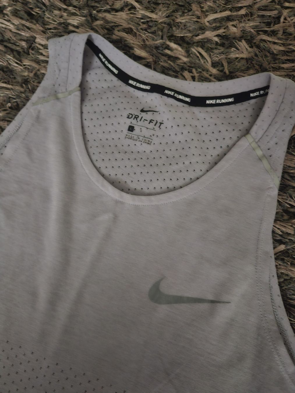 Nike Maillots de corps & Pantalons: Nike Running Trikot Gr.L – D'occasion à Emmenbrücke par TopGato 1