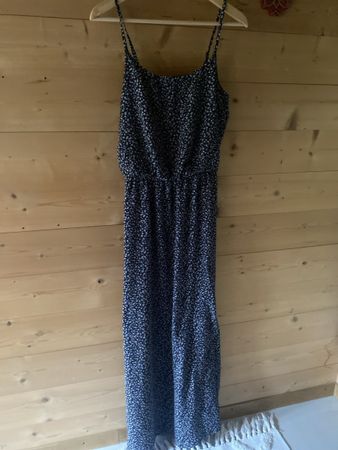 Kleid ONLY Blumenmuster dunkelblau Grösse S neuwertig
