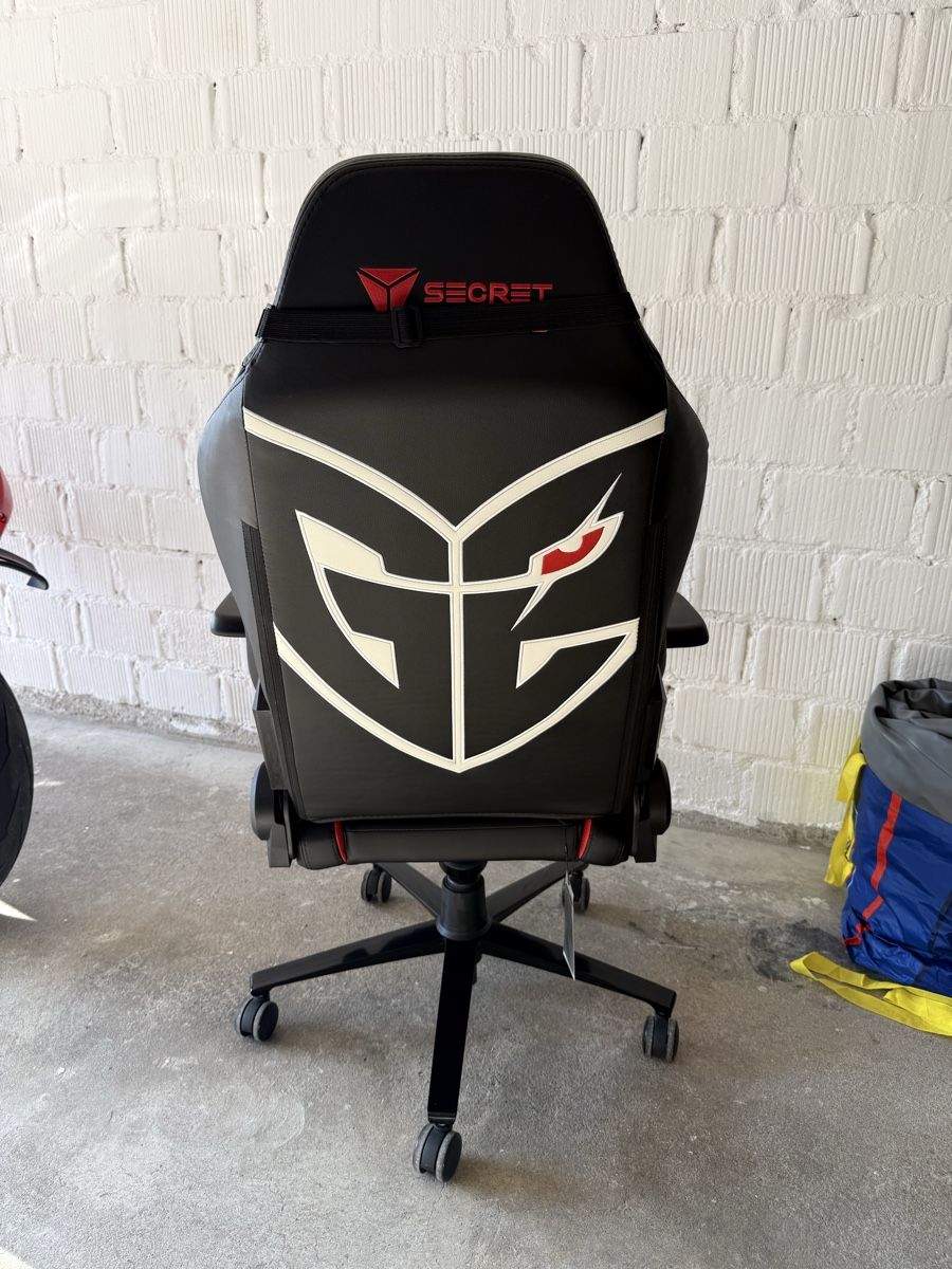 Secretlab Stühle: Secretlab OMEGA Gaming Stuhl G2 Edition – Gebraucht aus Burgdorf von Avinsic 1