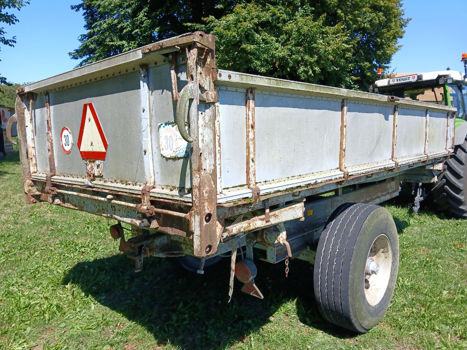 Kipper: LKW Kipper, Landwirtschaftskipper – Defekt aus Hörhausen von Fendtprofi 2
