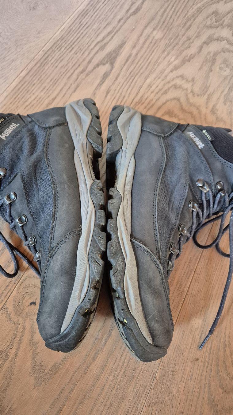 Meindl Scarpe da uomo: Chaussures de randonnées Meindl taille 41.5 – Usato da Marin-Epagnier venduto da FamDub 4