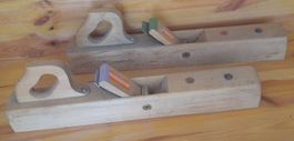 Lot de 2 grands rabots anciens en bois Lachappelle