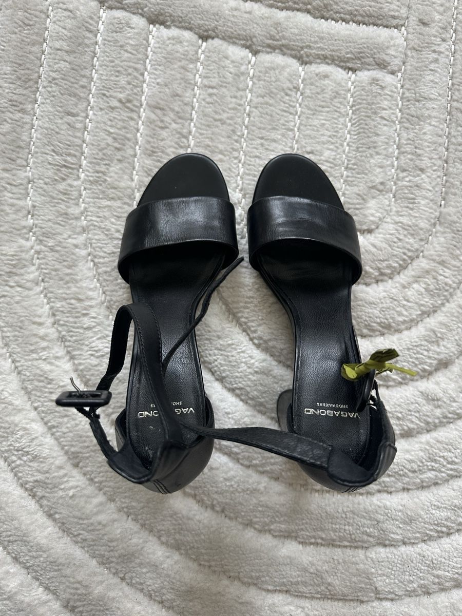 Damenschuhe: Sandales à talons en cuir – Gebraucht aus Vernier von citronelle01 1