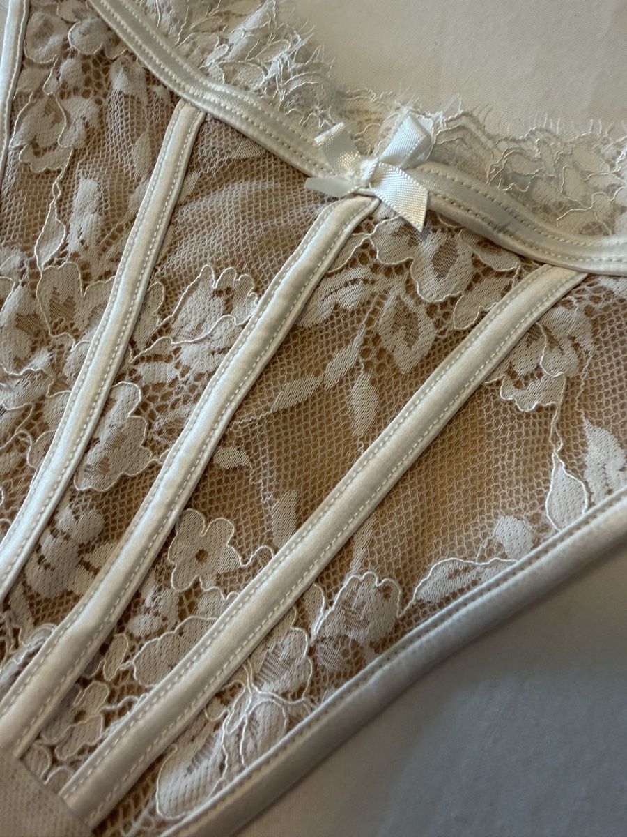 Hunkemöller Altra biancheria intima: String Tanga Spitzenoptik Weiss Grösse L – Nuovo (secondo la descrizione) da Au ZH venduto da FMRF 1