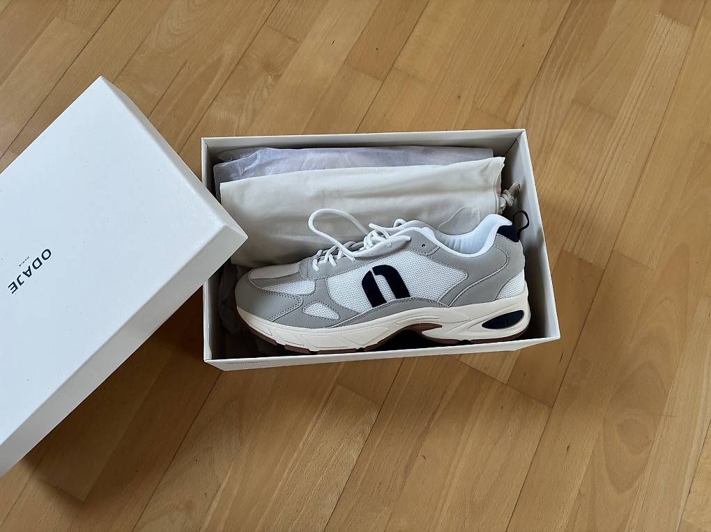 Chaussures hommes: Odaje Max 44 – D'occasion à Würenlos par max_jx9y