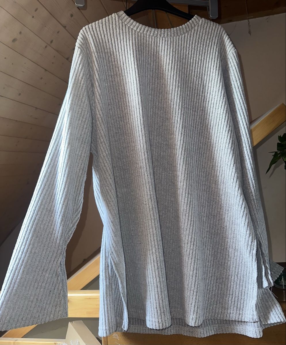 Shein Lotti di vestiti: 2er Set: Oberteil & Hose, NEU, 3XL – Nuovo (secondo la descrizione) da Gutenswil venduto da jus_nr7h