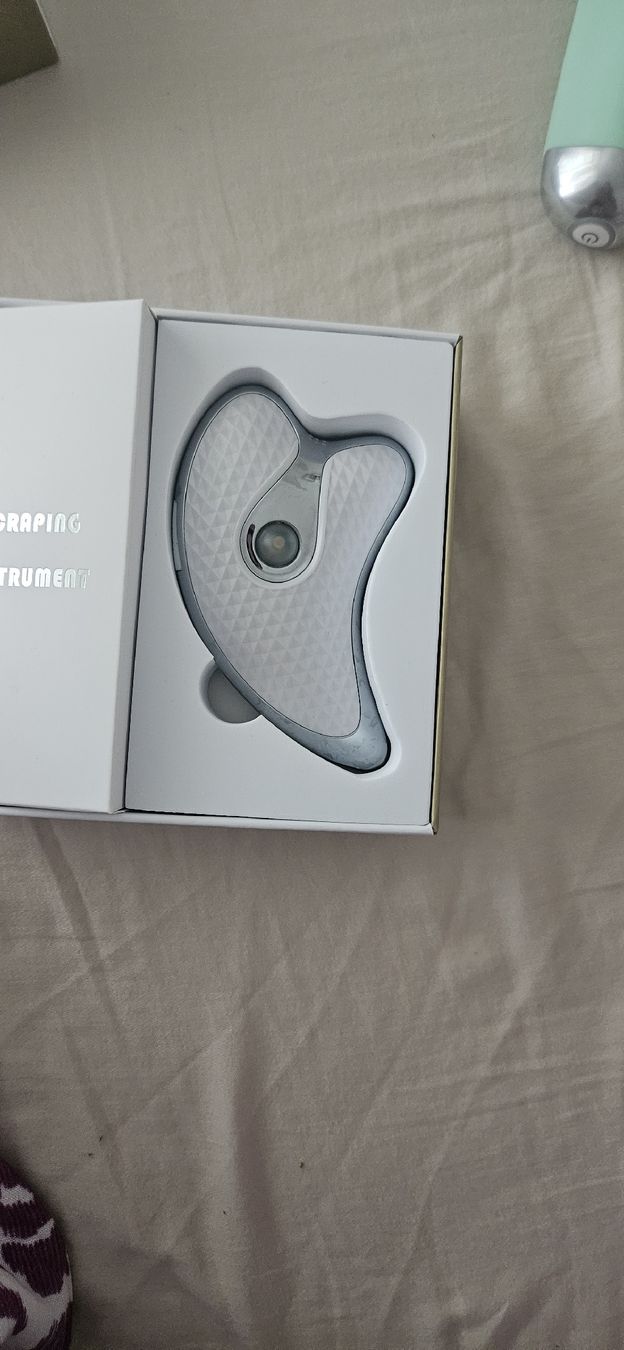 Cura del viso: Sonic Vibration Gua Sha Micro-Current Massager DS1066 – Nuovo (secondo la descrizione) da Feuerthalen venduto da san_7pnz 1
