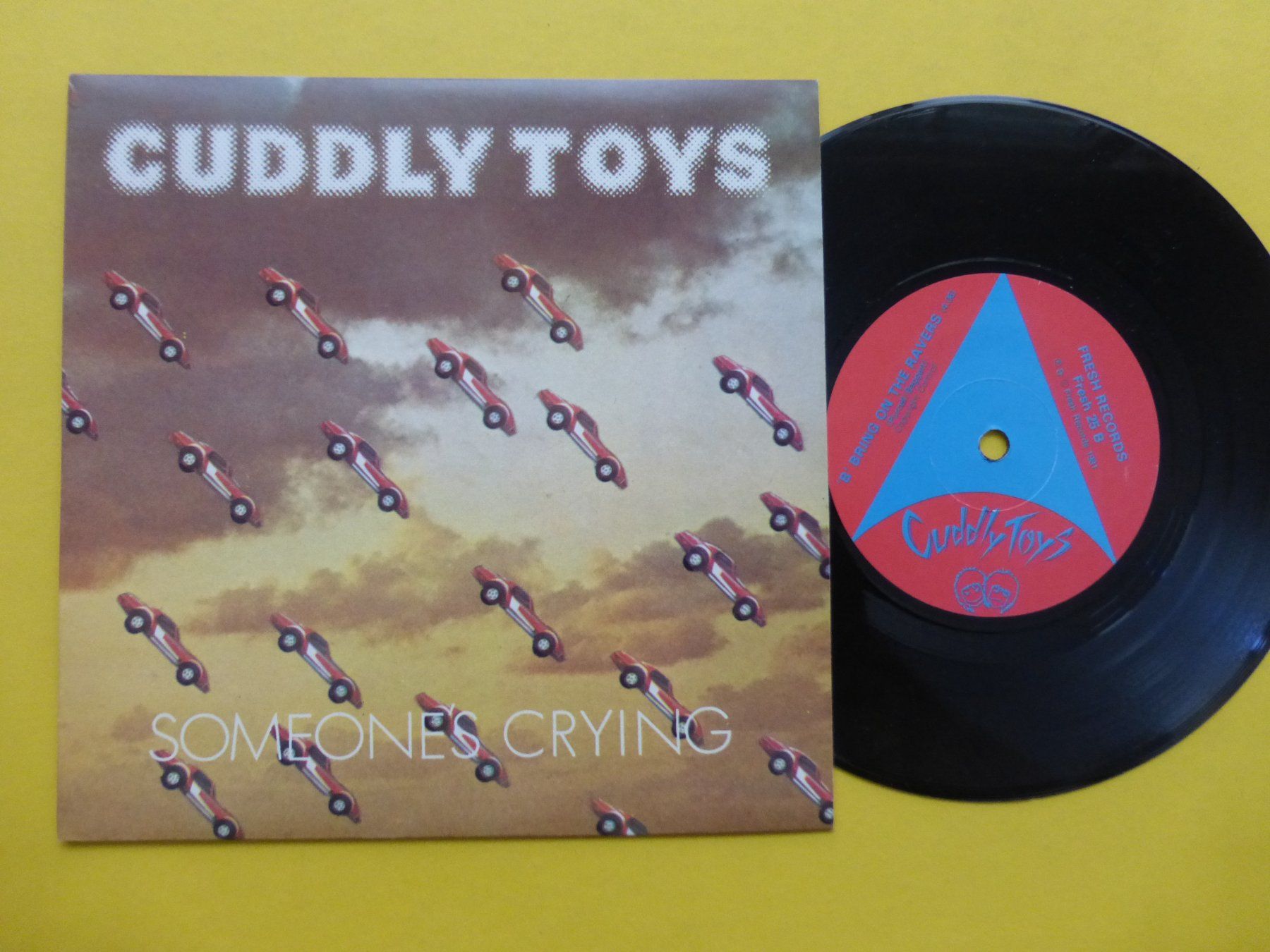 Schallplatten: Cuddly Toys – Someone's Crying – Gebraucht aus Zürich von Swiss57