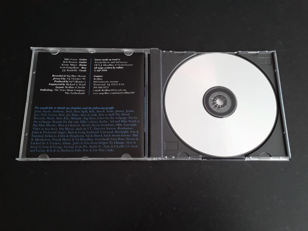 CD: Redline - Moments Of Truth – Usato da Lenzburg venduto da Sepulmander 2