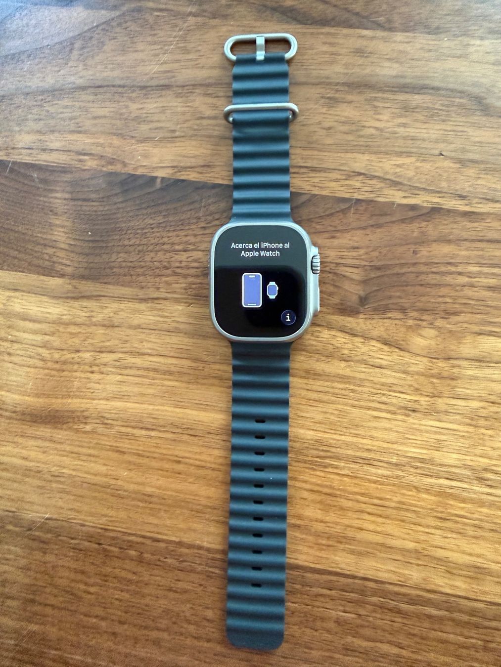 Apple Smartwatch: Apple Watch Ultra 49mm plus 12 Armbändern – Usato da Steinmaur venduto da sea-bear 1